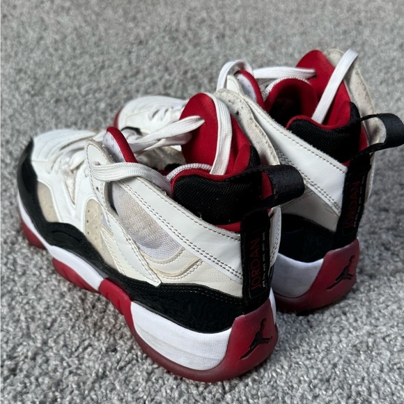 Air Jordan JUMPMAN TWO TREY 'CONCORD BRED Youth Size 5 - Picture 4 of 13